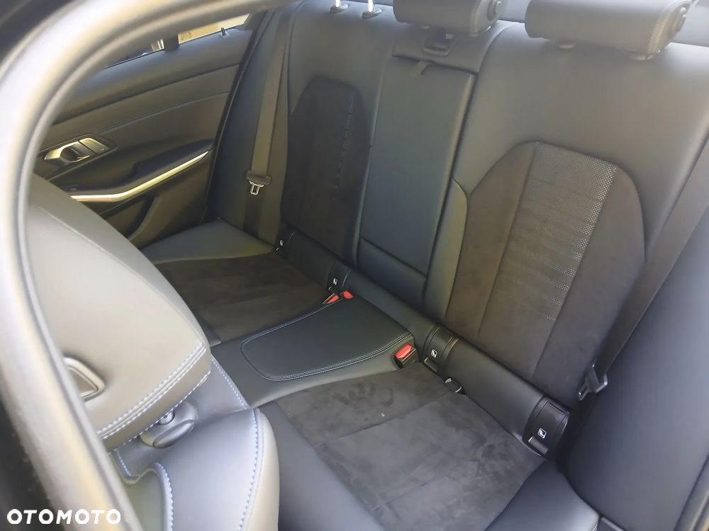 BMW Seria 3 - 12