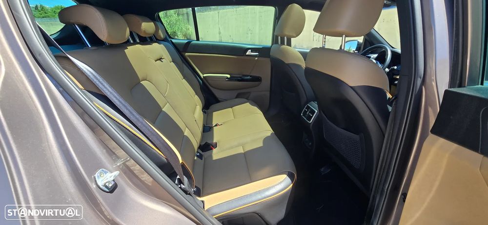 Kia Sportage 1.6 CRDI ISG GT Line - 12