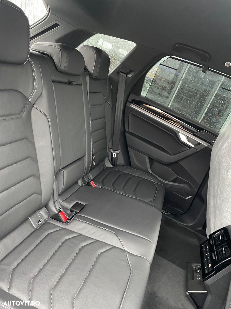 Volkswagen Touareg V6 TDI 4MOTION R-Line - 15