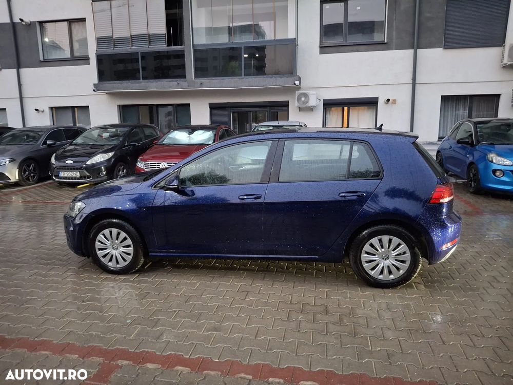Volkswagen Golf ver-1-0-tsi-trendline - 2