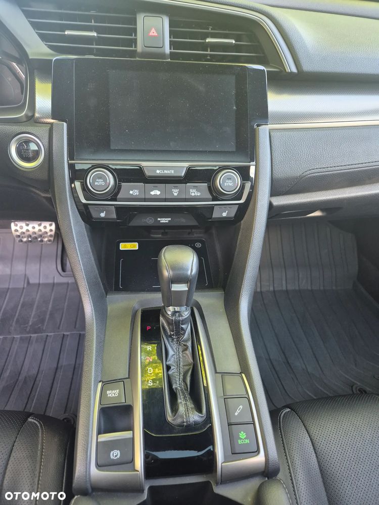 Honda Civic 1.5 T Prestige (Navi) - 18
