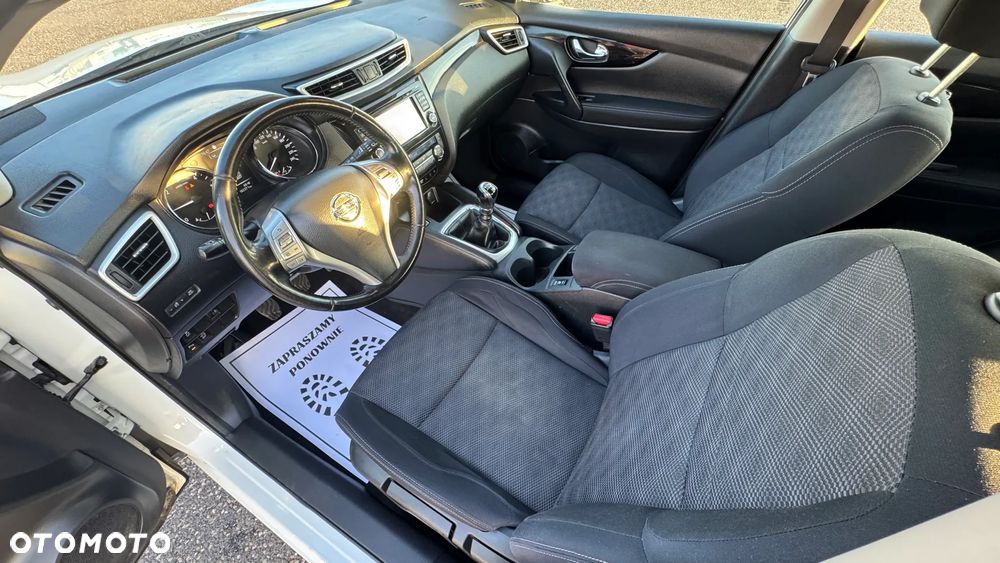 Nissan Qashqai 1.6 dCi DPF acenta - 27