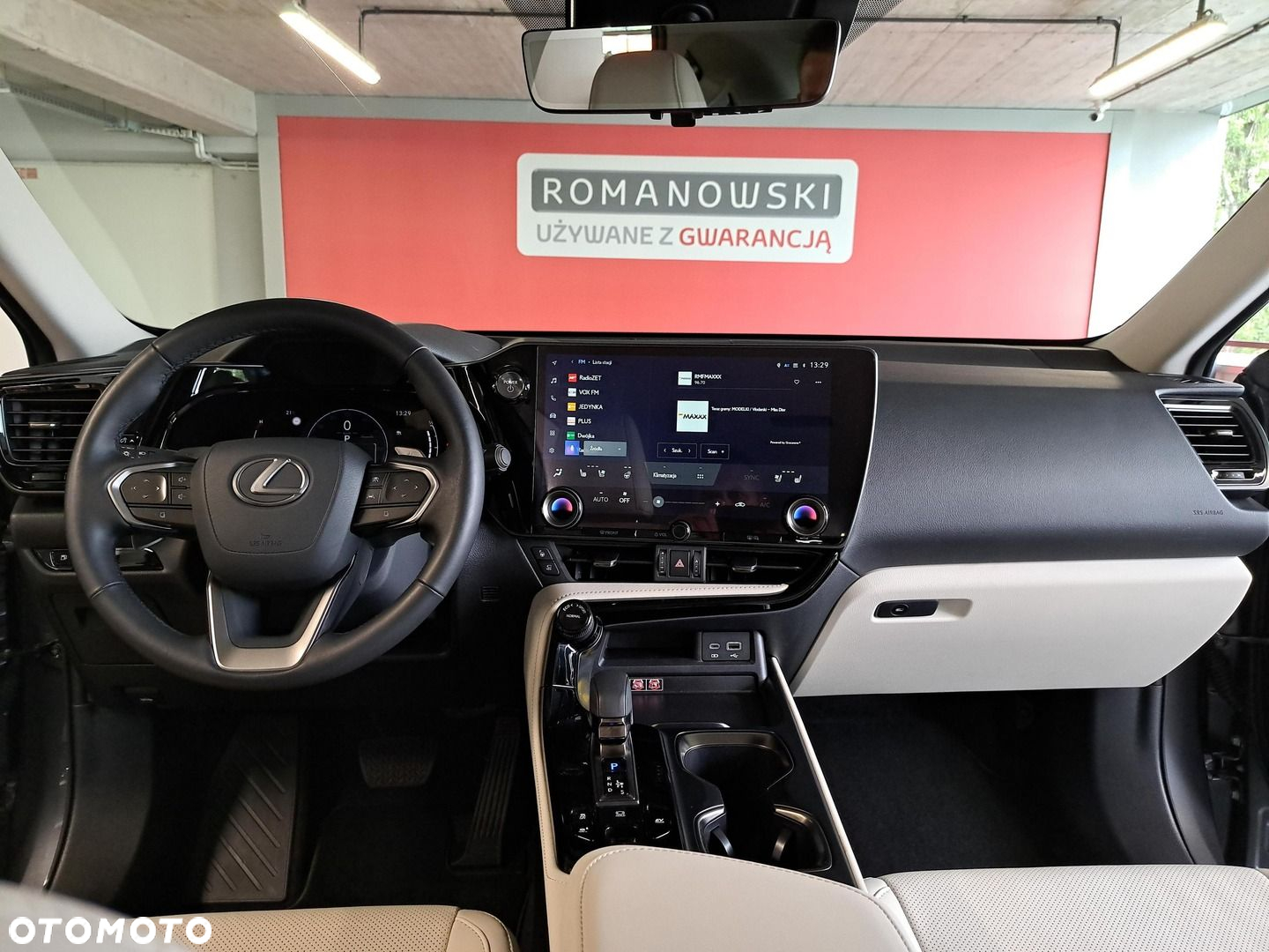 Lexus NX 350h Omotenashi AWD - 18
