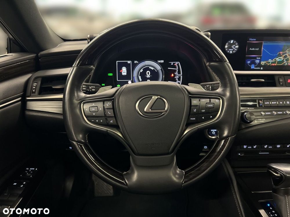 Lexus ES 300h Prestige - 20