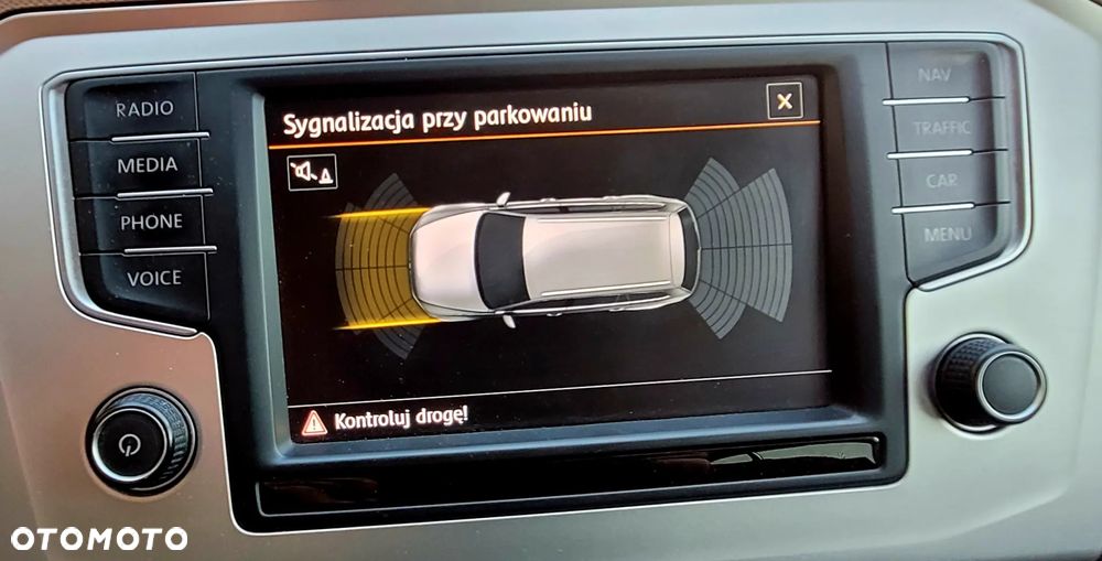 Volkswagen Passat 2.0 TDI BMT Comfortline - 14