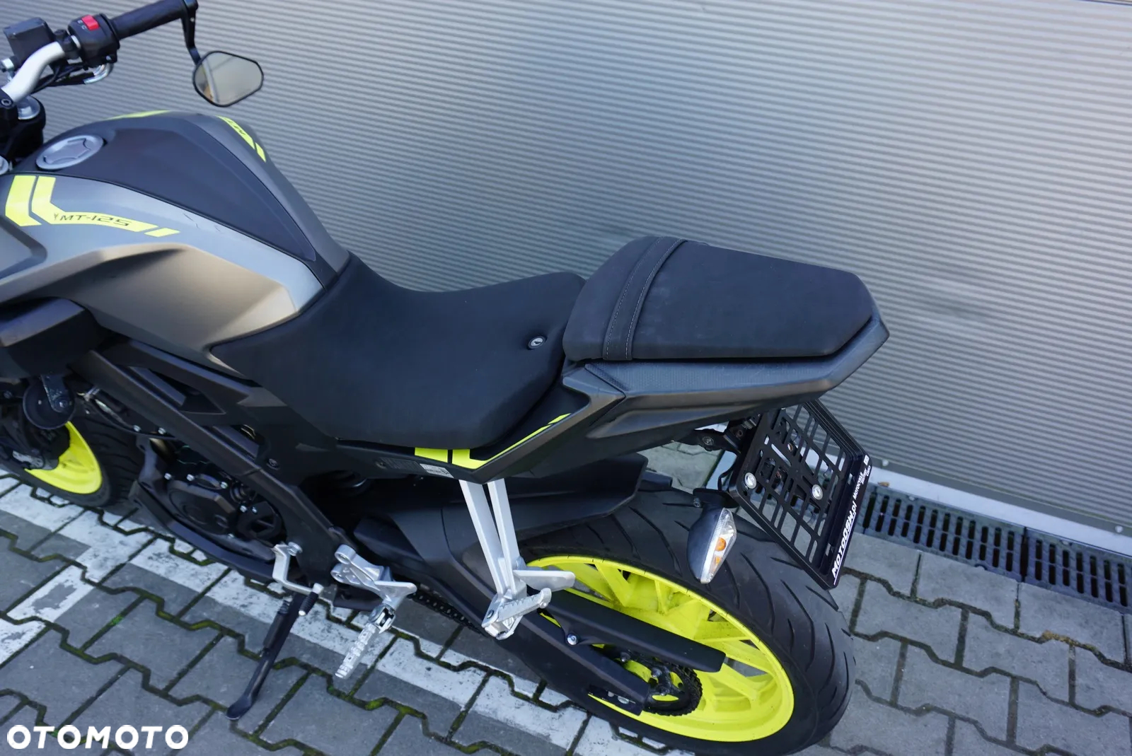 Yamaha MT - 12