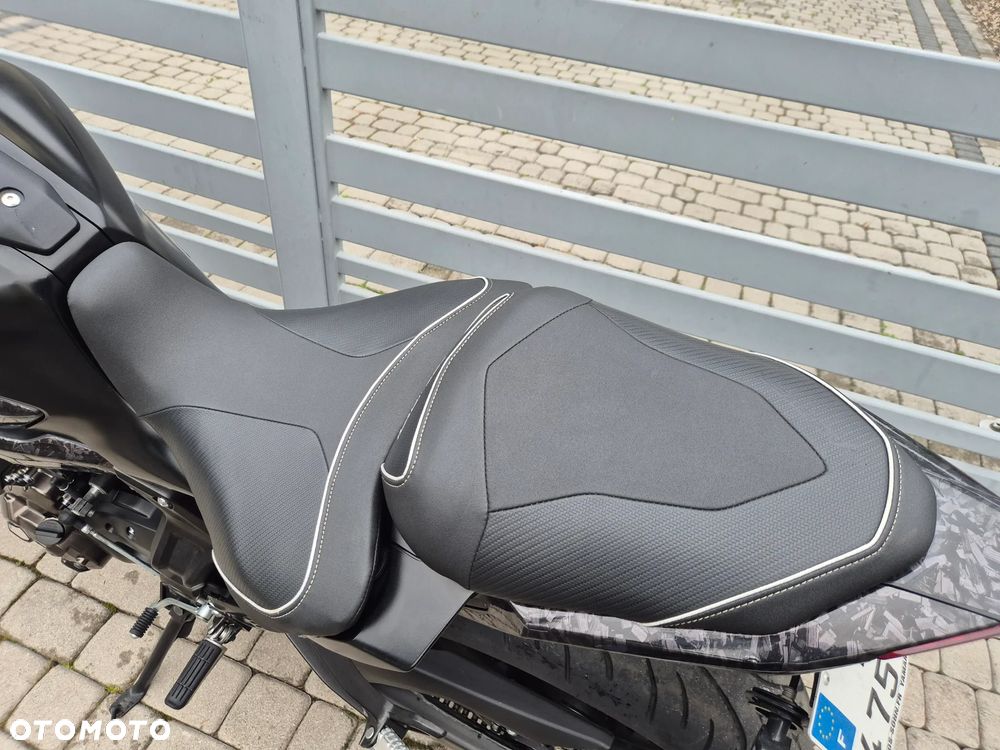 Yamaha MT - 8