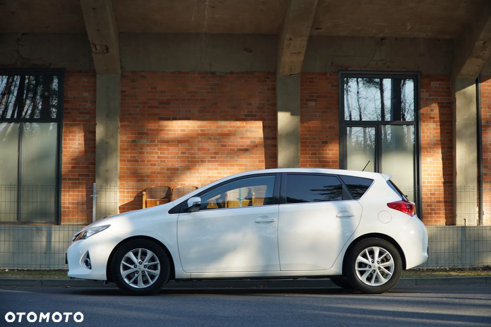 Toyota Auris 2.0 D-4D Comfort - 15