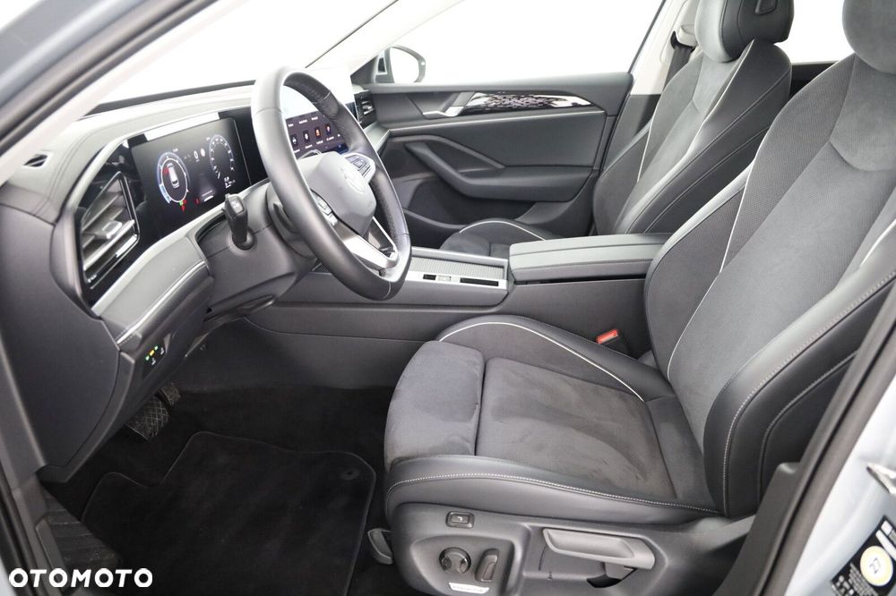 Volkswagen Passat - 9