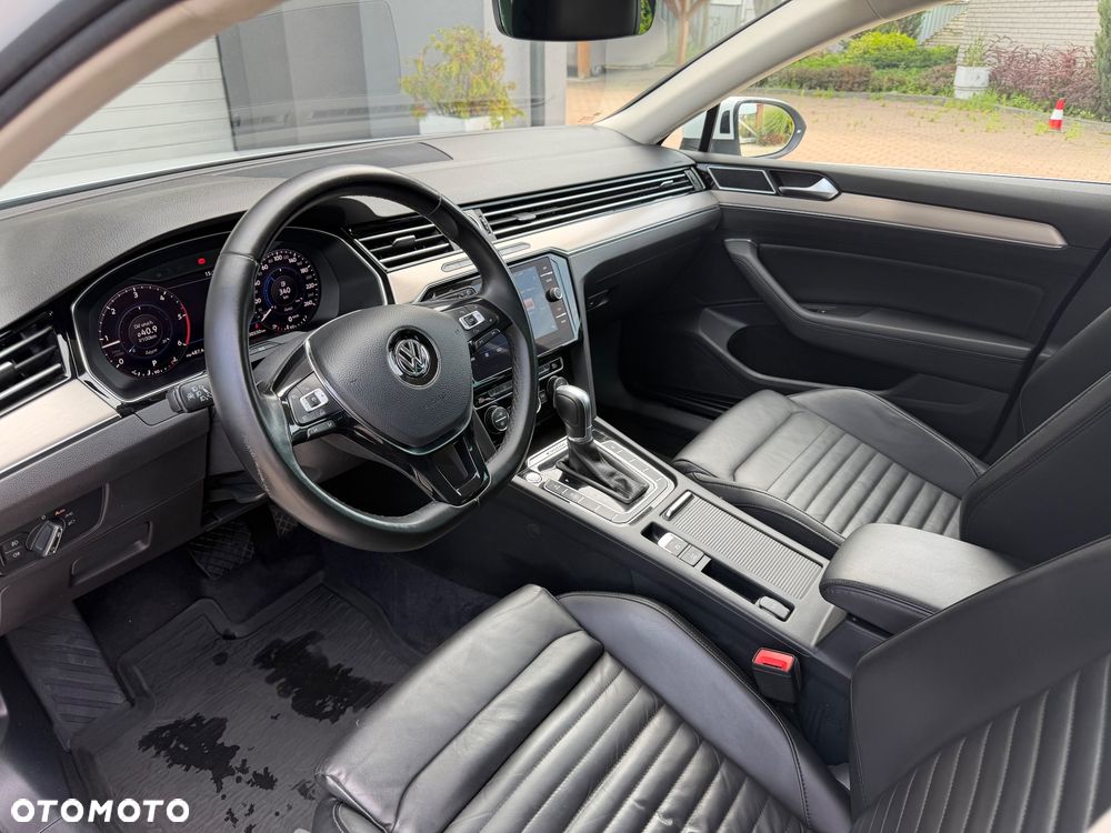 Volkswagen Passat 2.0 TDI BMT 4Mot Highline DSG - 8