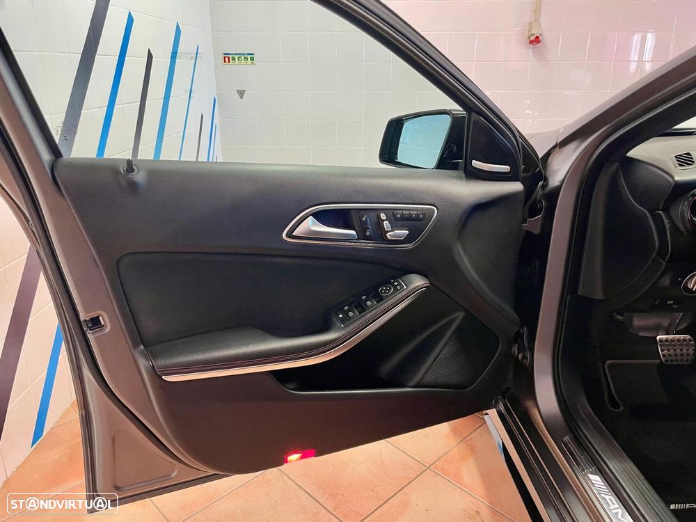 Mercedes-Benz A 45 AMG 4Matic Speedshift 7G-DCT - 13