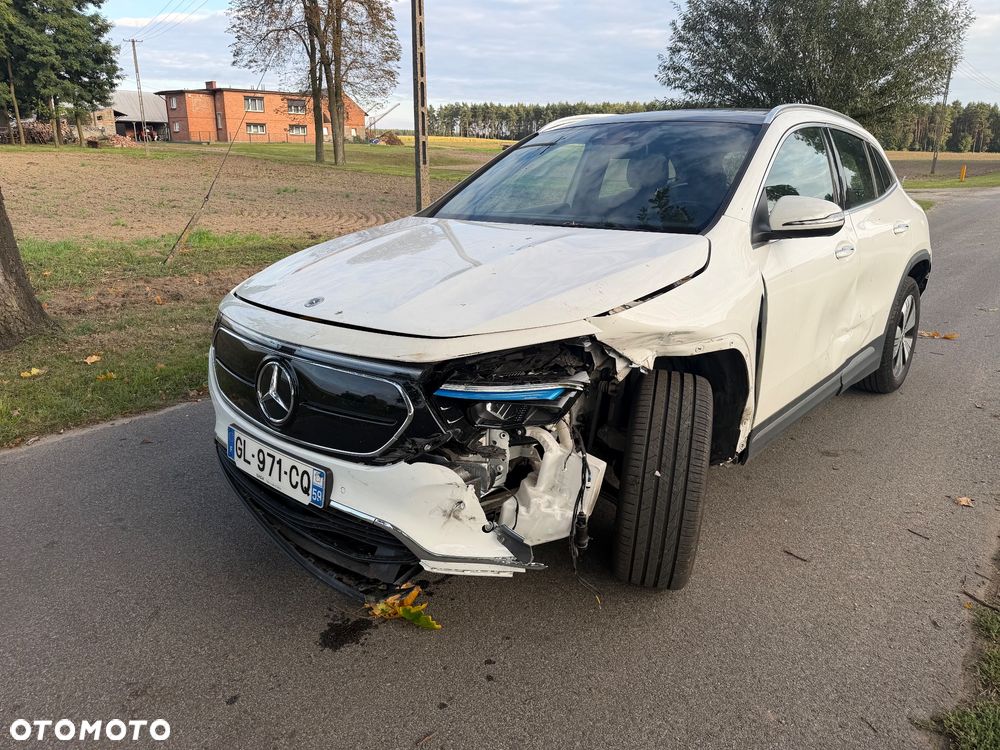 Mercedes-Benz EQA 250+ Electric Art - 4