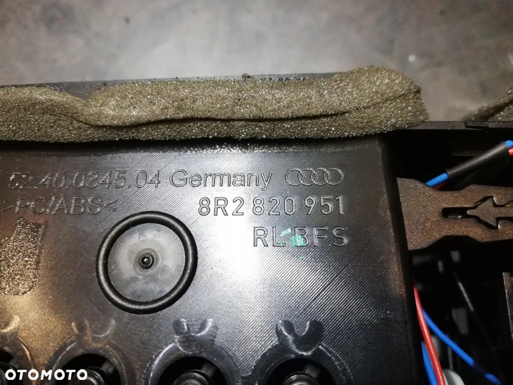 AUDI Q5 8R kratka nawiewu 8R2820951 - 2