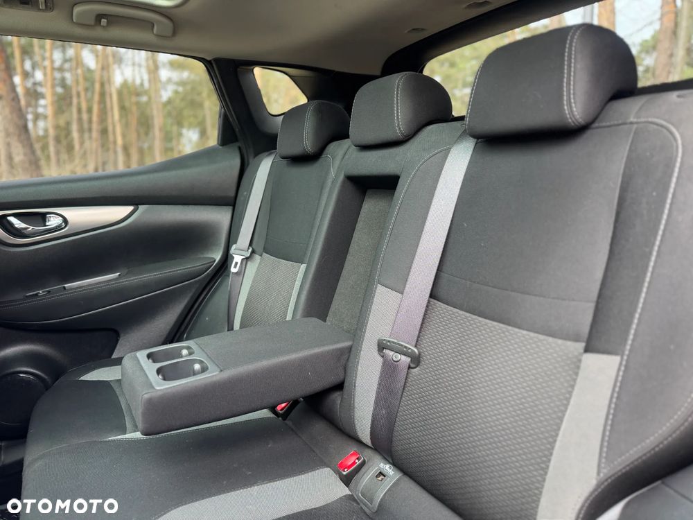 Nissan Qashqai 1.2 DIG-T N-Vision EU6 - 28