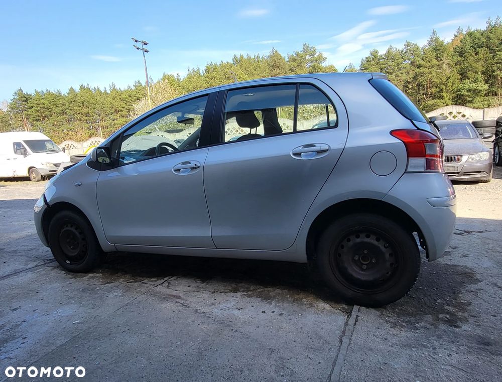 Toyota Yaris 1.0 VVT-i Cool Edition - 7