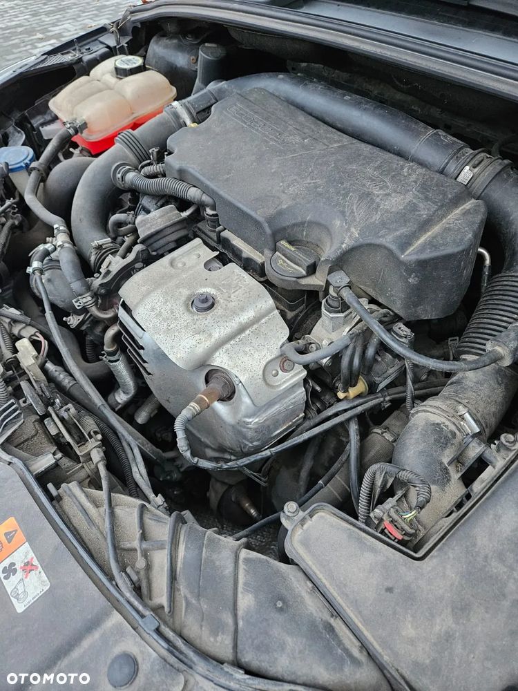 Ford Focus 1.0 EcoBoost Titanium - 11