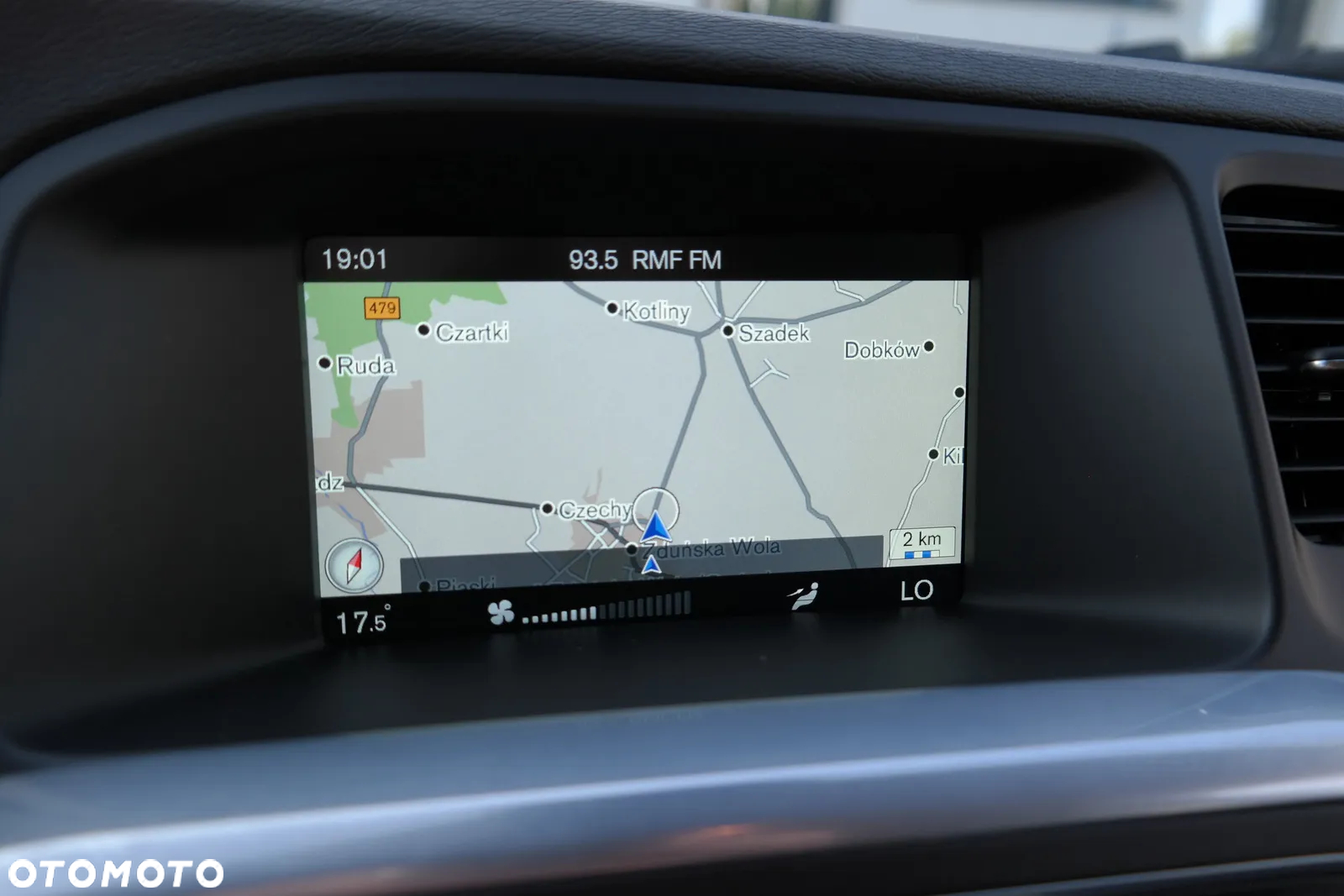 Volvo V60 D4 Drive-E R-Design Momentum - 27