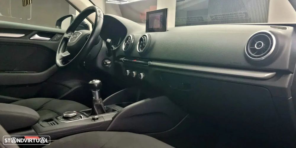 Audi A3 Sportback - 5