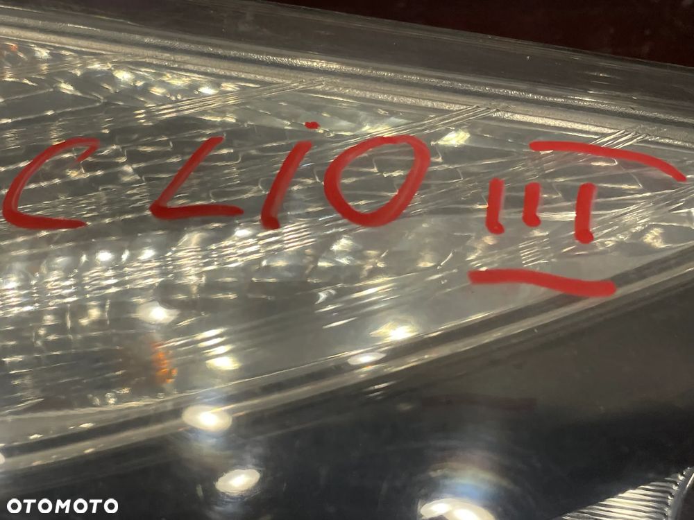 Lampa prawa prawy przód RENAULT CLIO III - 2