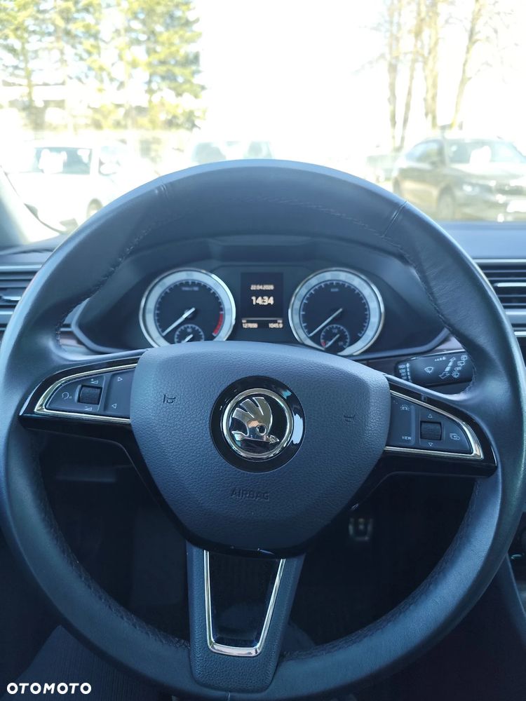 Skoda Superb 2.0 TDI SCR 4x4 Scout DSG - 12