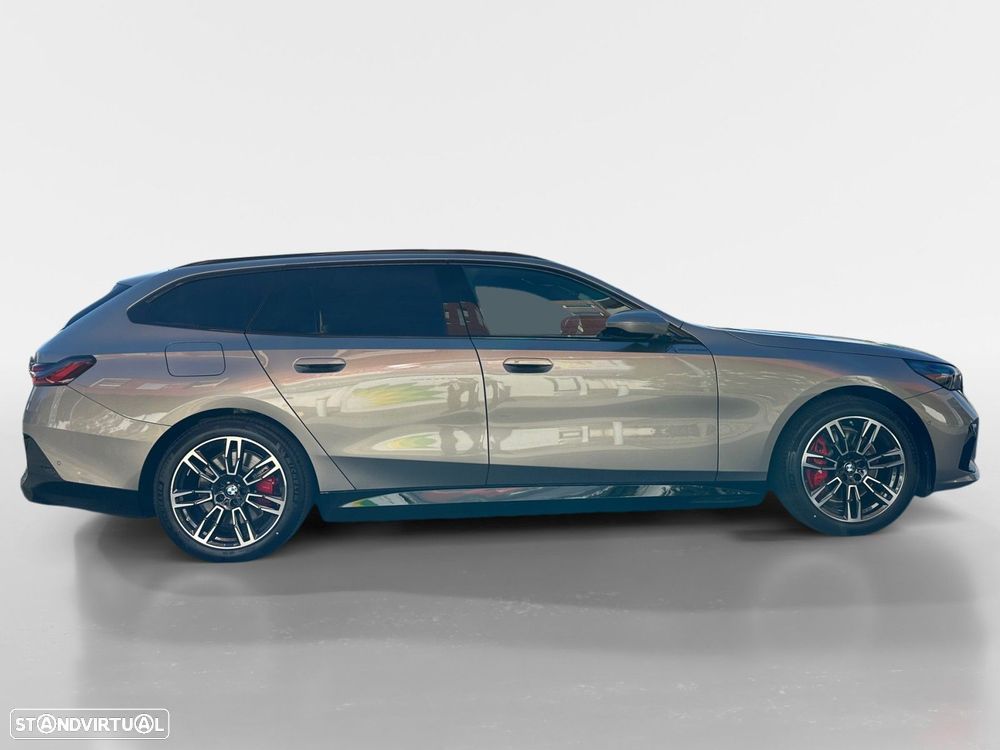 BMW i5 Touring eDrive40 - 6