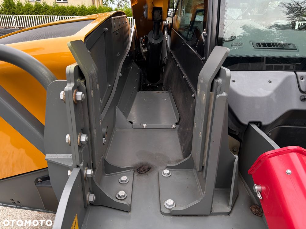 Liebherr Ładowarka Teleskopowa T36-7s - 29