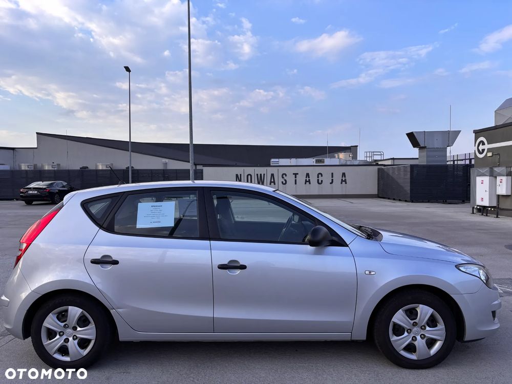 Hyundai i30 1.6 CRDi Classic + - 4