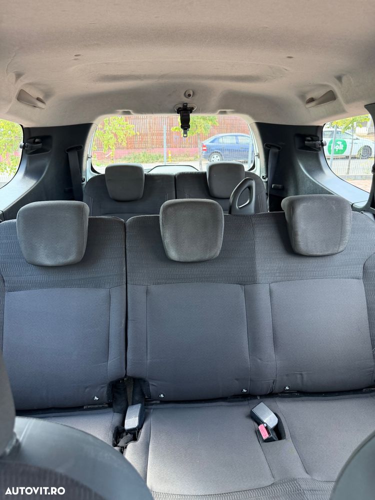 Dacia Lodgy 1.6 Laureate - 11