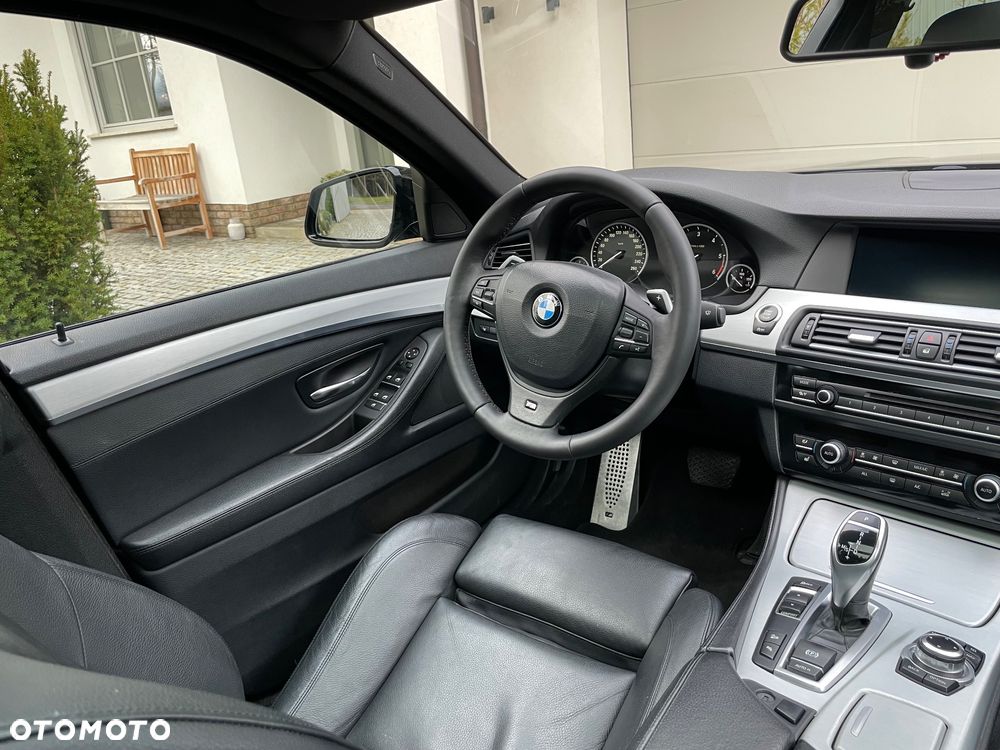 BMW Seria 5 530d xDrive - 17