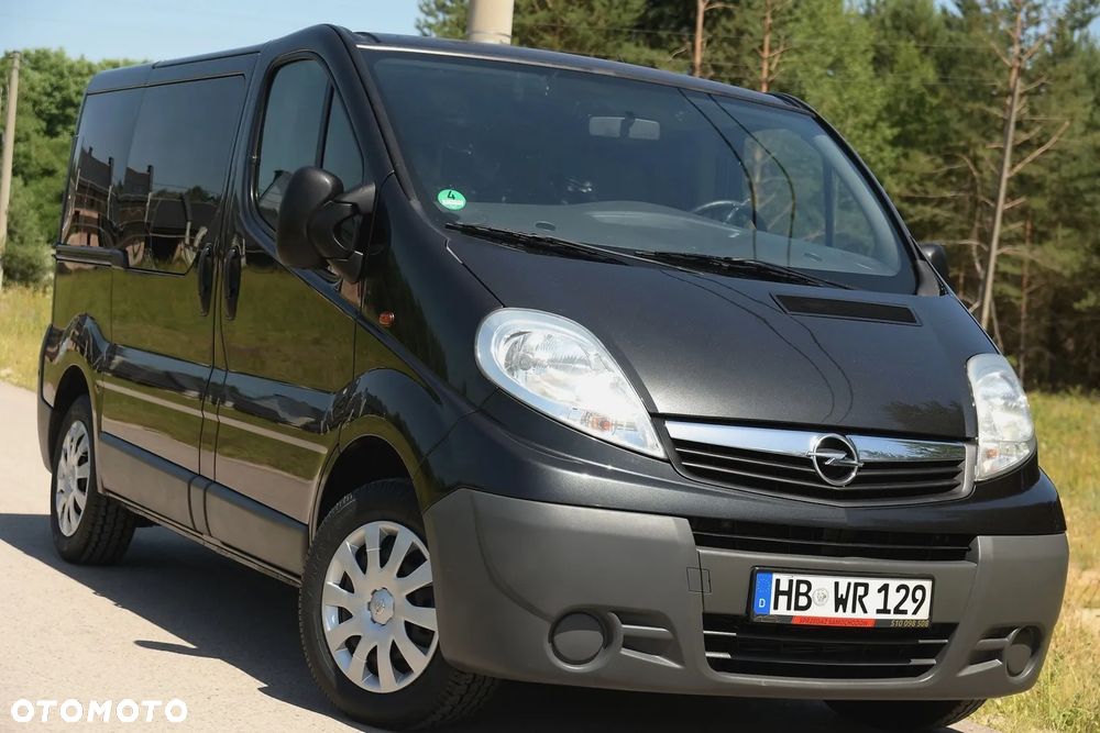 Opel Vivaro - 1