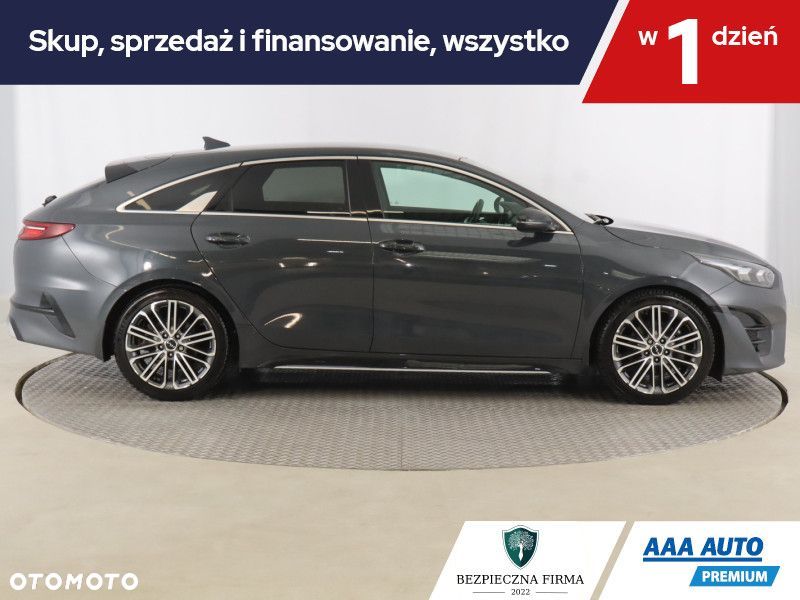 Kia ProCeed - 8