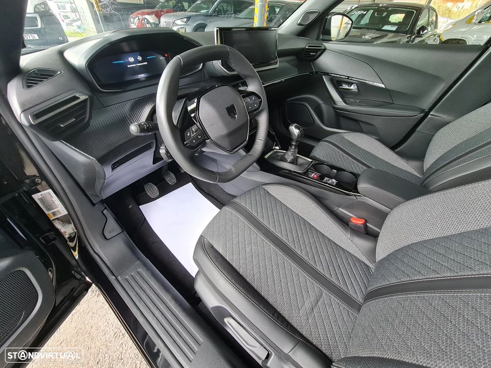 Peugeot 2008 1.2 PureTech Allure Pack - 18