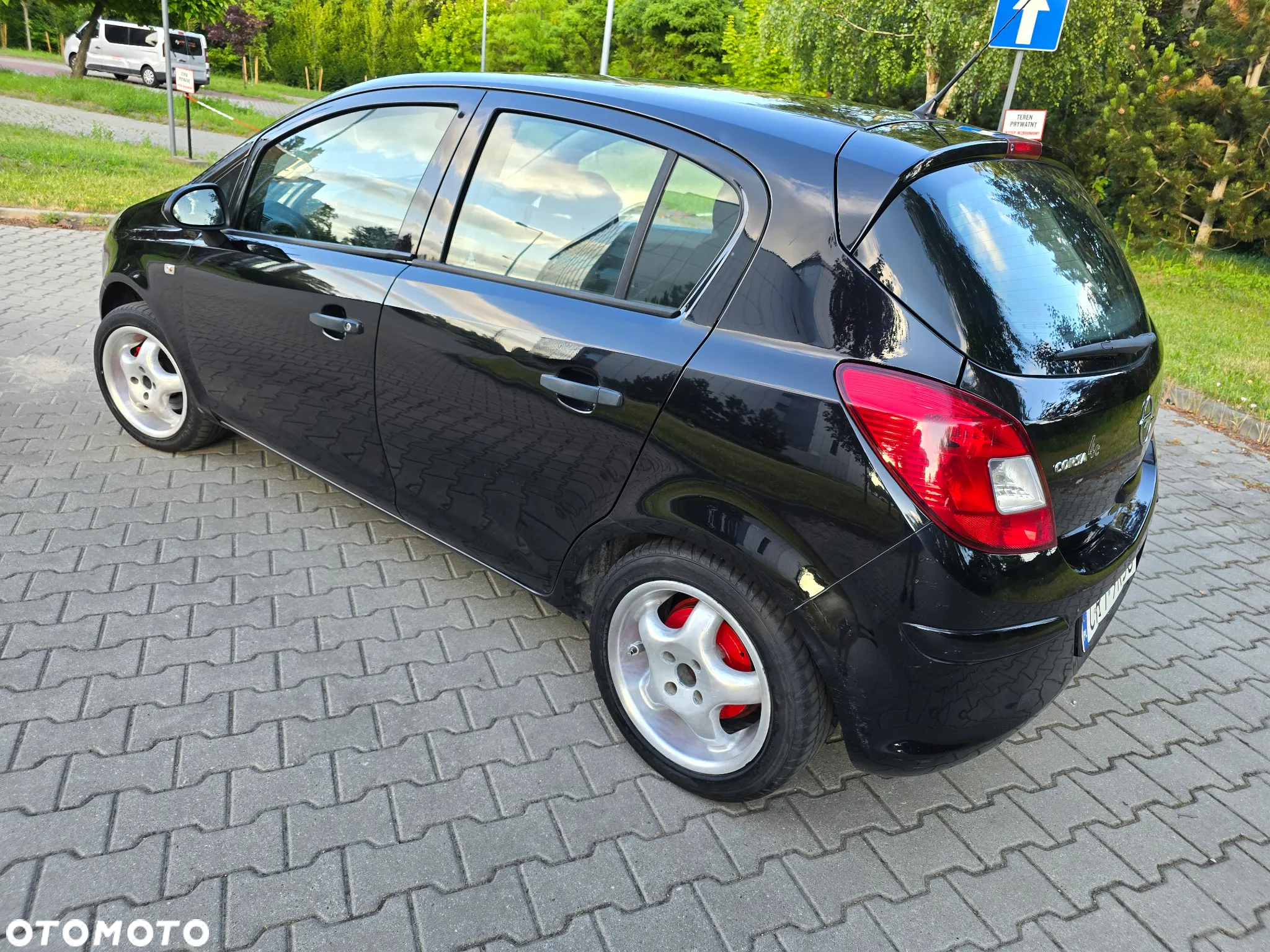 Opel Corsa 1.2 16V Enjoy - 4