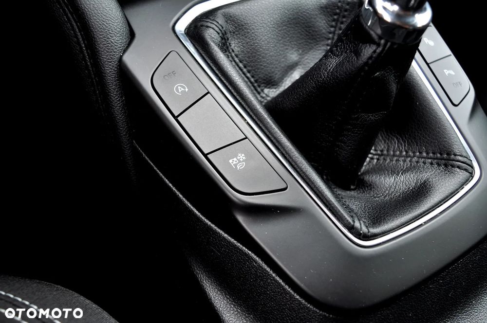 Ford Kuga - 29