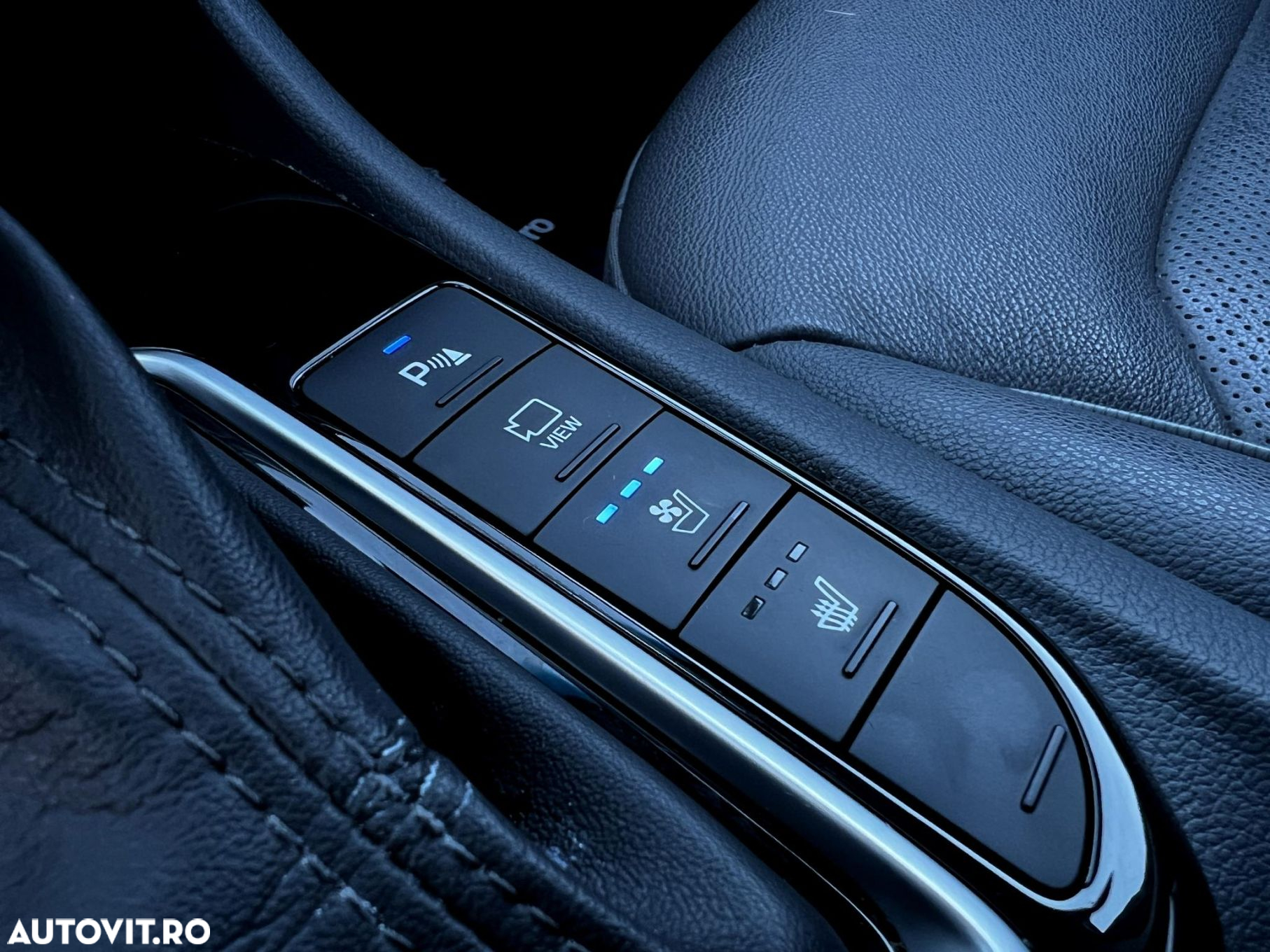 Hyundai IONIQ - 18