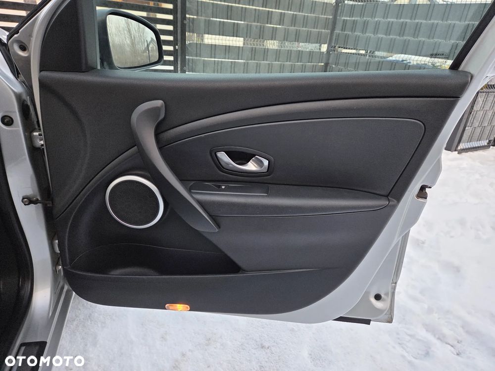 Renault Megane 1.6 16V 110 Authentique - 19