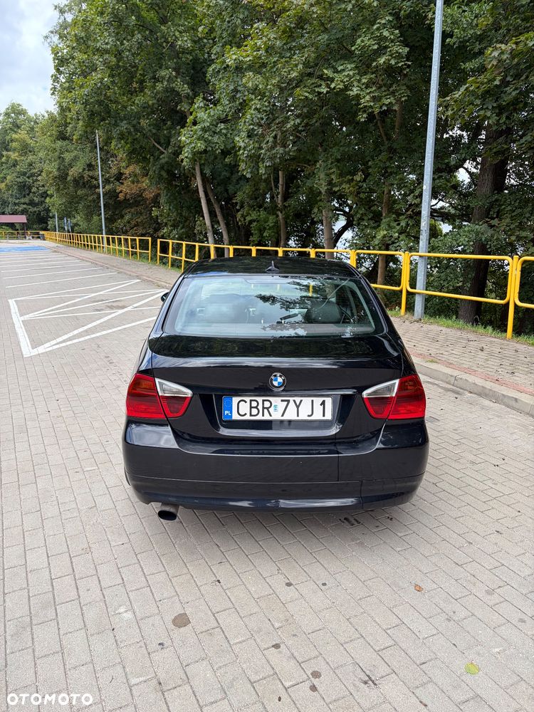BMW Seria 3 320d - 8