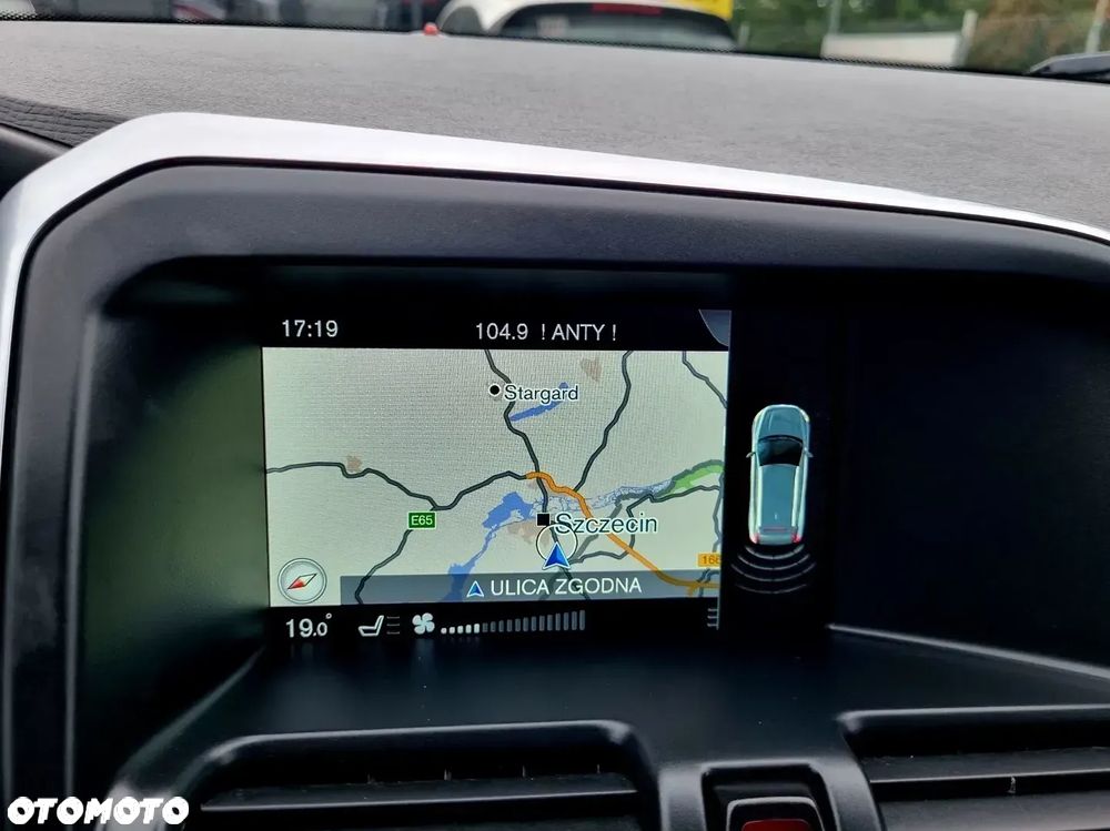 Volvo XC 60 D3 Geartronic Momentum - 18