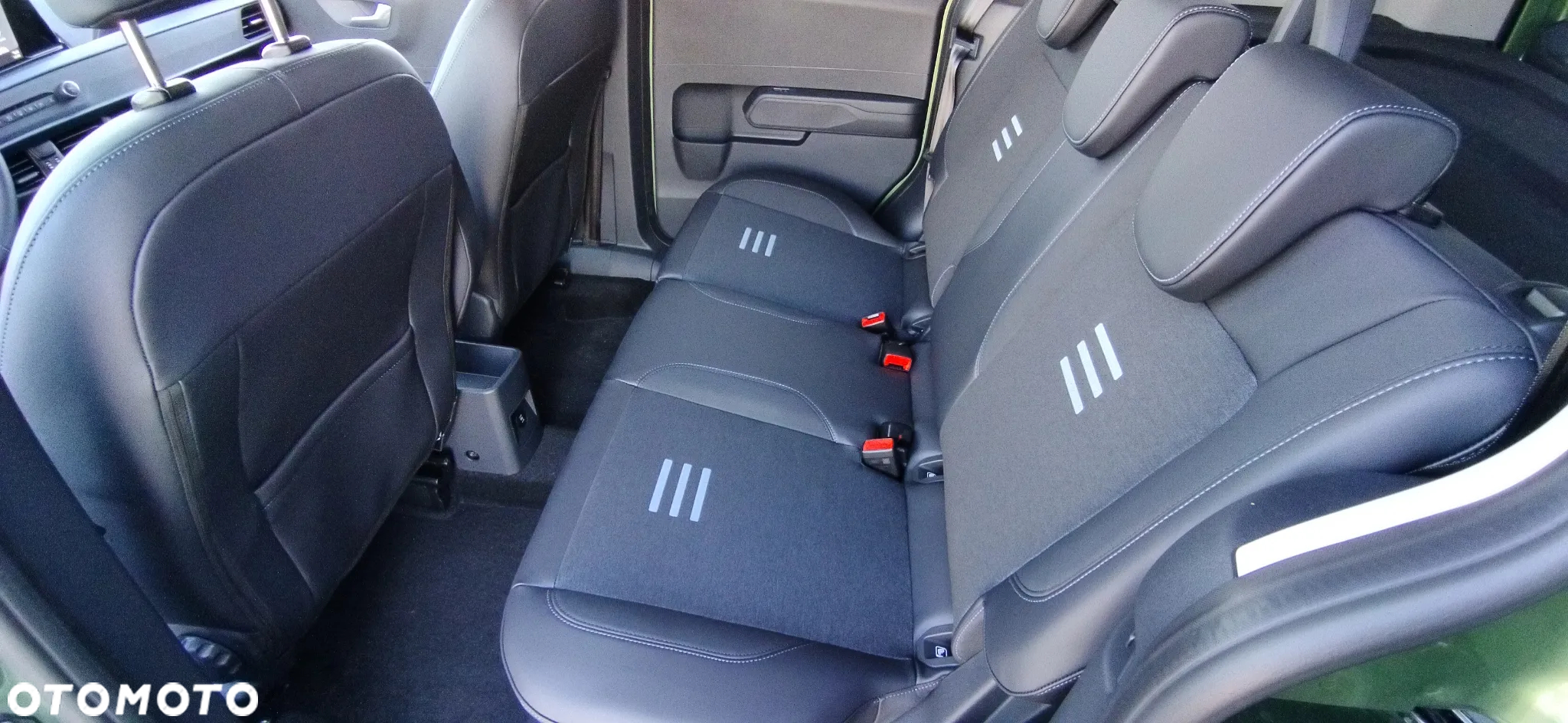Ford Tourneo Courier - 13