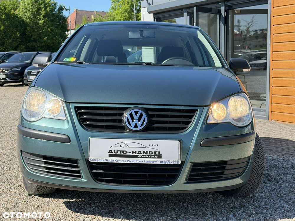 Volkswagen Polo - 2