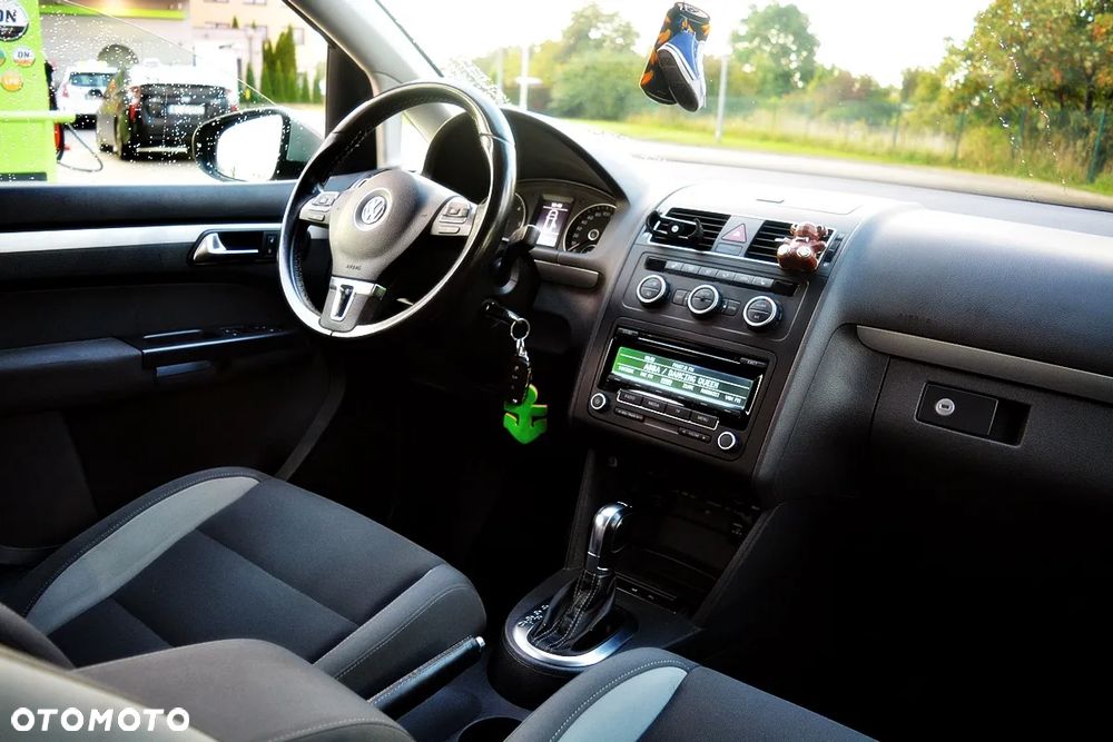 Volkswagen Touran 1.6 TDI DPF BlueMotion Technology DSG Life - 10