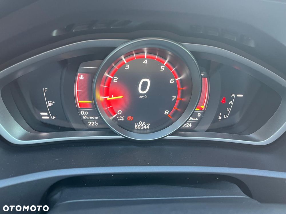 Volvo V40 T3 Drive-E Momentum - 5