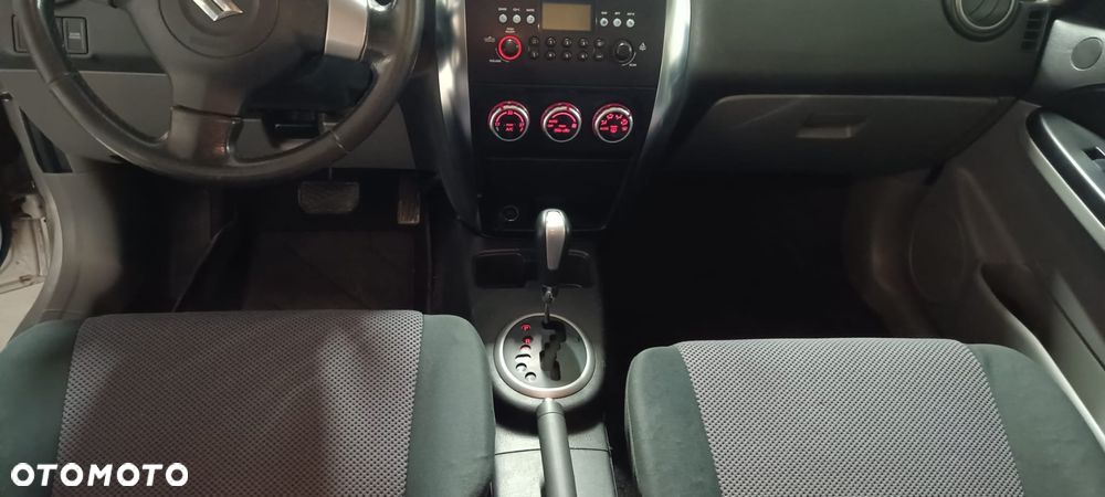 Suzuki SX4 - 9