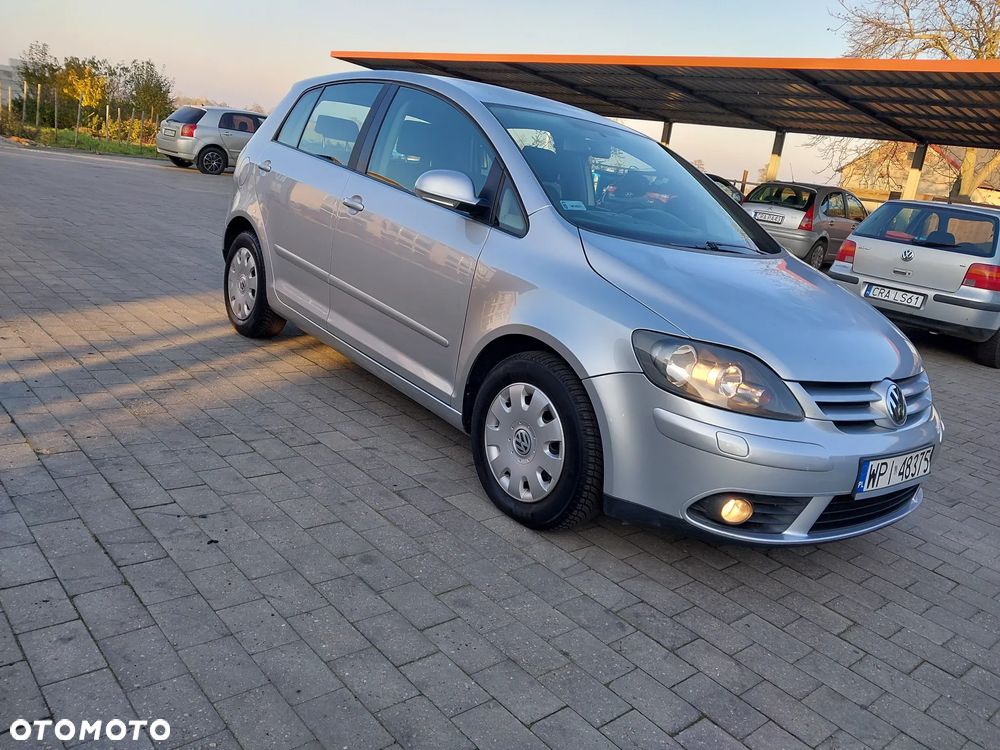 Volkswagen Golf Plus 2.0 TDI Comfortline - 3