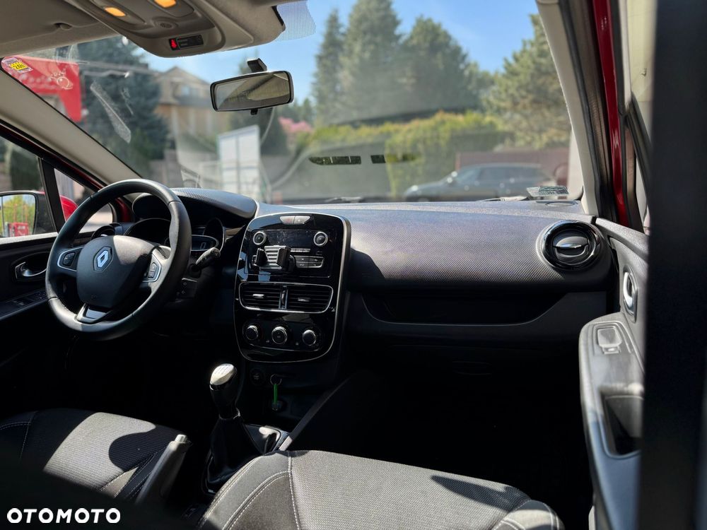 Renault Clio 1.2 16V Limited - 12
