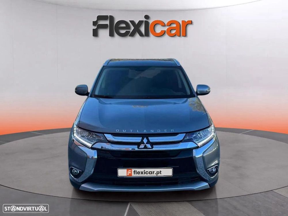 Mitsubishi Outlander 2.2 DI-D Intense+ - 2