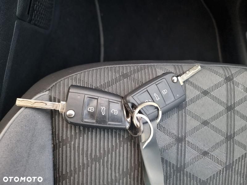 Volkswagen Tiguan - 8