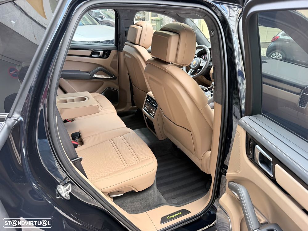 Porsche Cayenne Turbo S E-Hybrid - 8