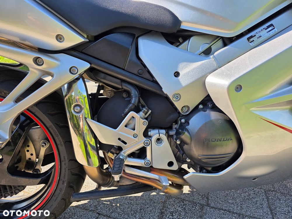 Honda VFR - 11