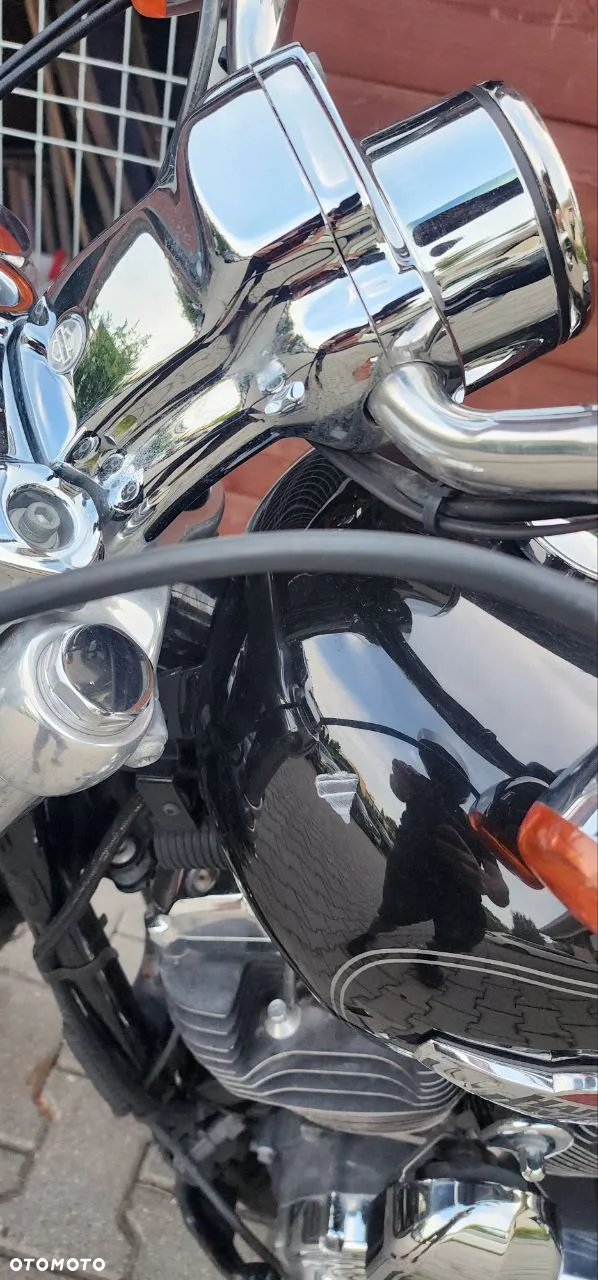 Harley-Davidson Sportster Custom 1200C - 10